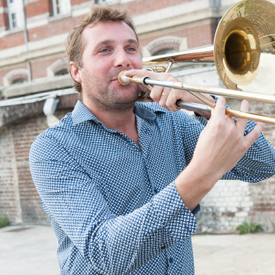 Samuel Carpentier <p>Samuel Carpentier jouant du trombone.</p>